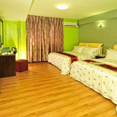Hotel Zamburger Grand City Malacca Ngoại thất bức ảnh