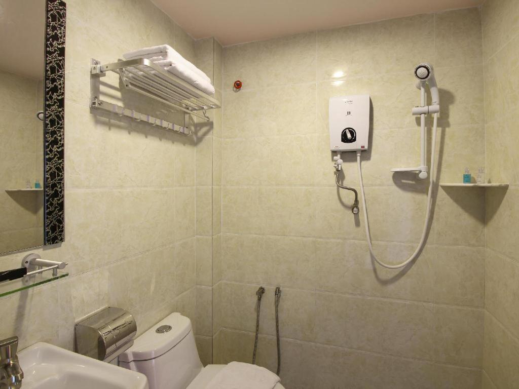 Hotel Zamburger Grand City Malacca Ngoại thất bức ảnh
